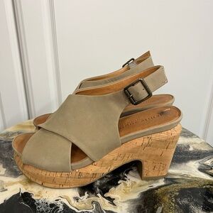 Gentle Souls by Kenneth Cole Paulina Platform Sandal